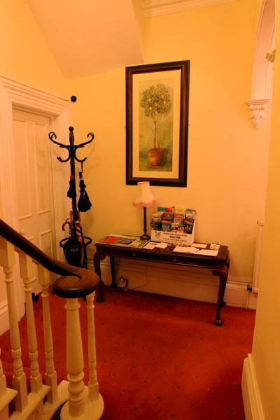 016 Reception Hallway